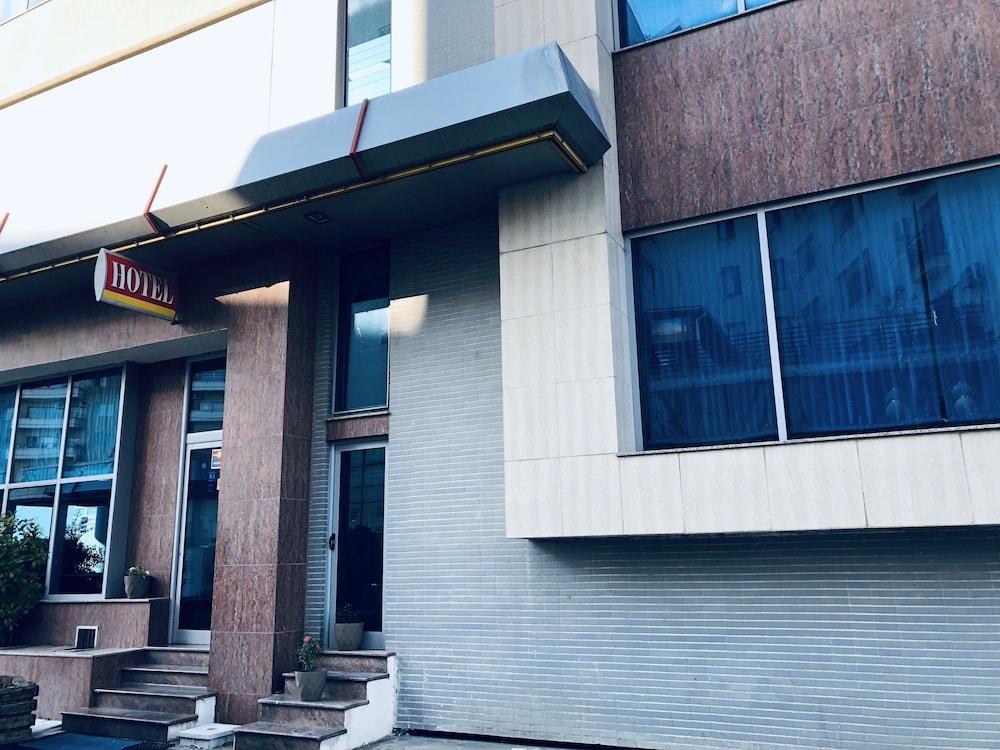 Hotel Arifi Shkodër Exteriér fotografie