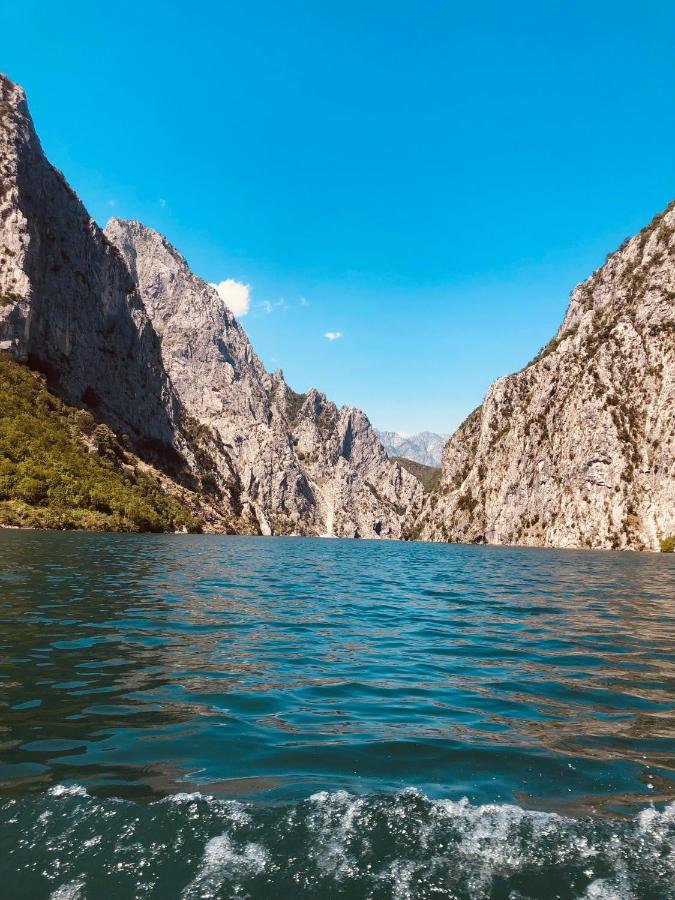 Hotel Arifi Shkodër Exteriér fotografie